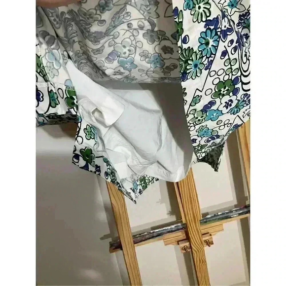 Liz Golf Women’s Floral Skort w/side Zip Hook Eye Closure, has pockets Size 14 - Picture 2 of 9